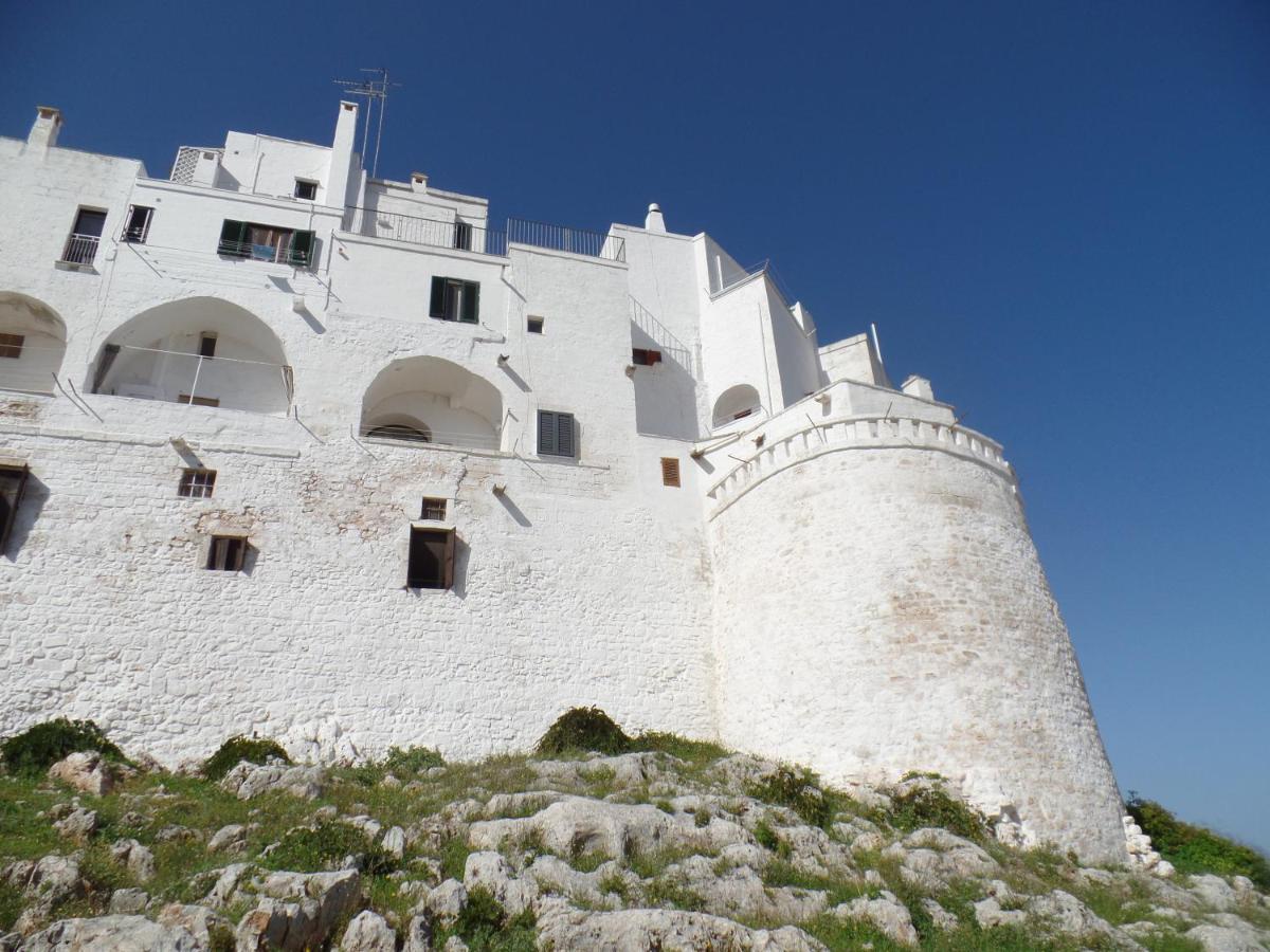 Casa Josephina - Three Level Stone Home With Balcony, 2 Roof Terraces & Sea Views Ostuni Extérieur photo