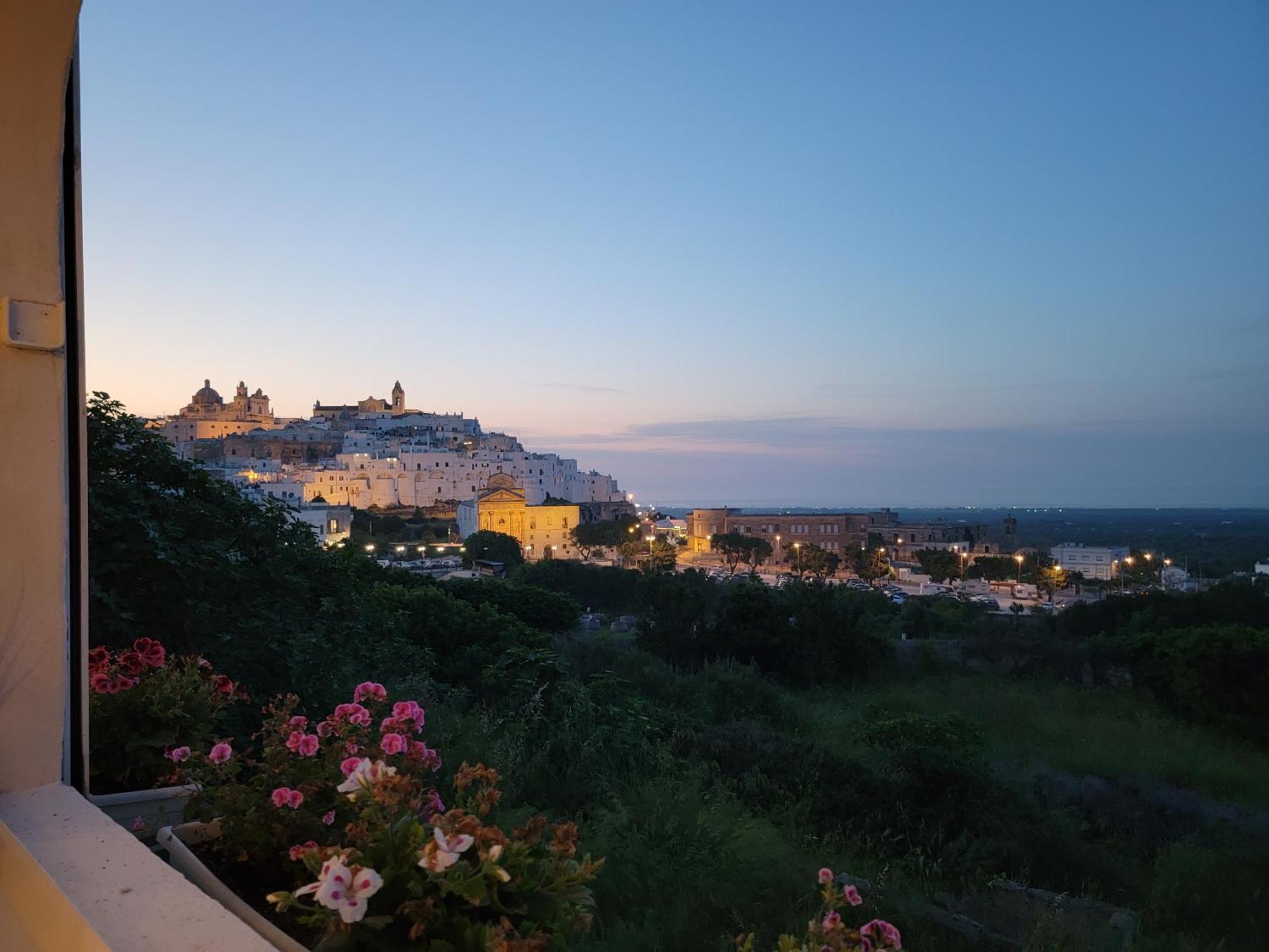 Casa Josephina - Three Level Stone Home With Balcony, 2 Roof Terraces & Sea Views Ostuni Extérieur photo