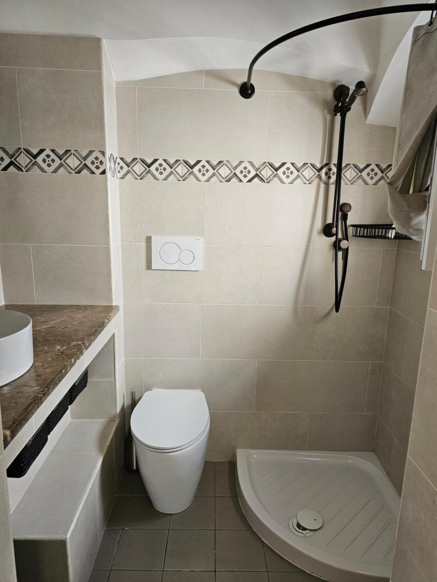 Casa Josephina - Three Level Stone Home With Balcony, 2 Roof Terraces & Sea Views Ostuni Extérieur photo